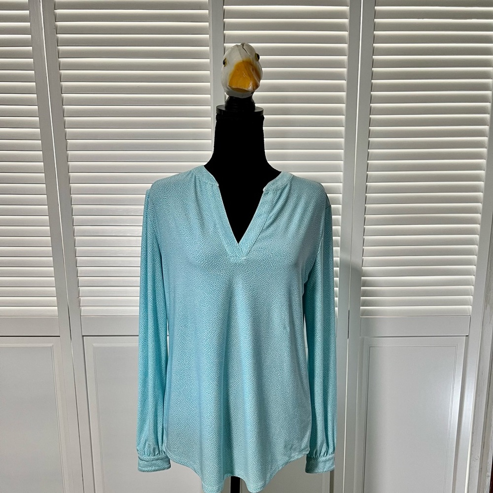 Anne Klein turquoise blue top with white dot pattern